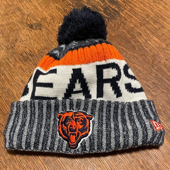 Chicago Bears Pom-Pom Winter Hat - Picture 1 of 3